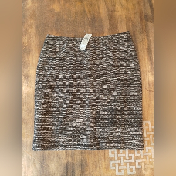 🤍❗NWT Ann Taylor Wool Mini Skirt Size 0 P - Picture 1 of 3